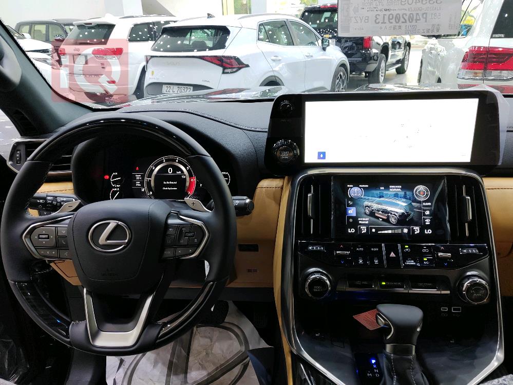 Lexus LX